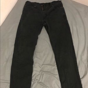 Black Levi’s Slim Straight Jeans